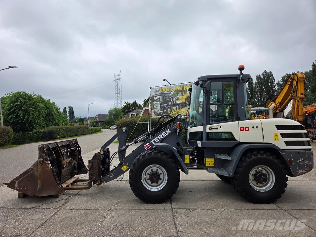 Terex TL80 met 4-cilinder Deutz Kolové nakladače