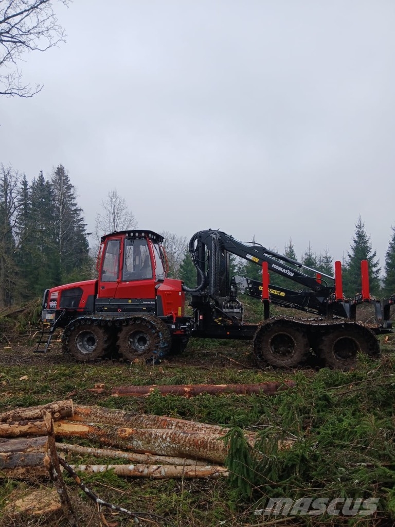 Komatsu 855 Forvarderi