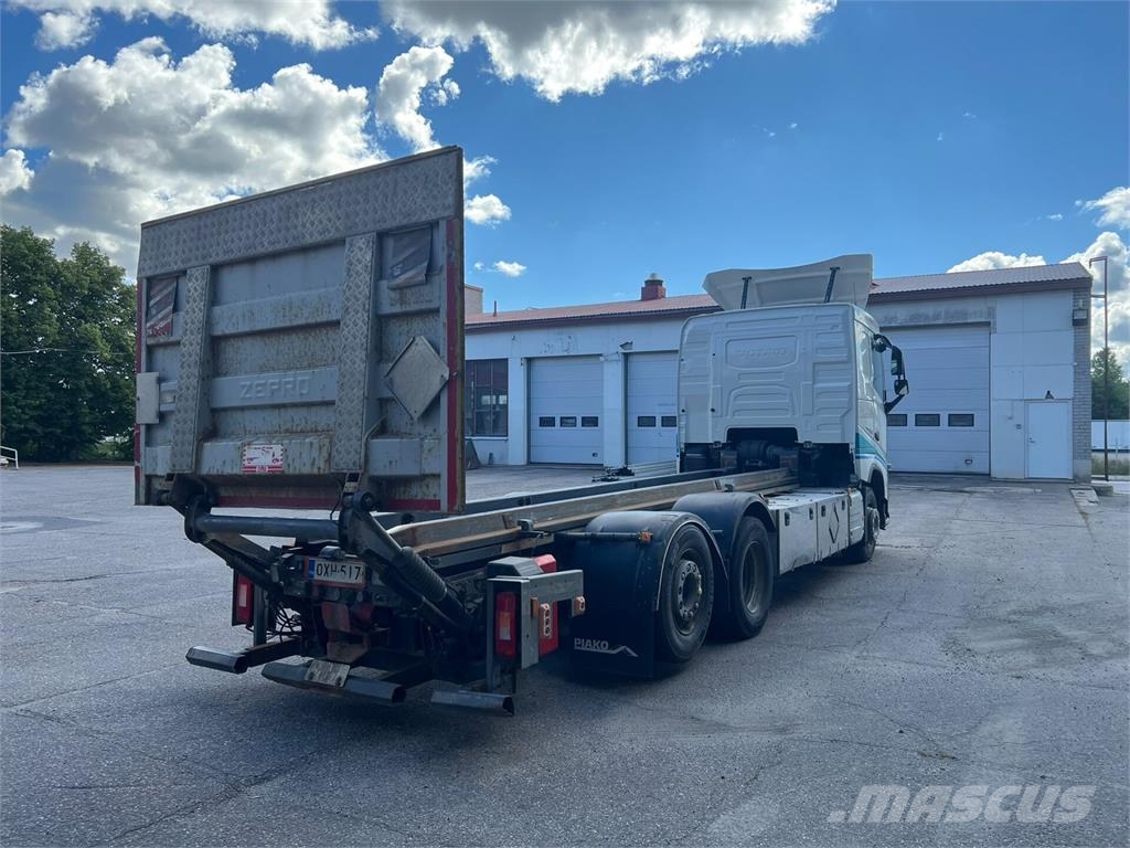 Volvo FH 13.500 Lastbiler med containerramme / veksellad