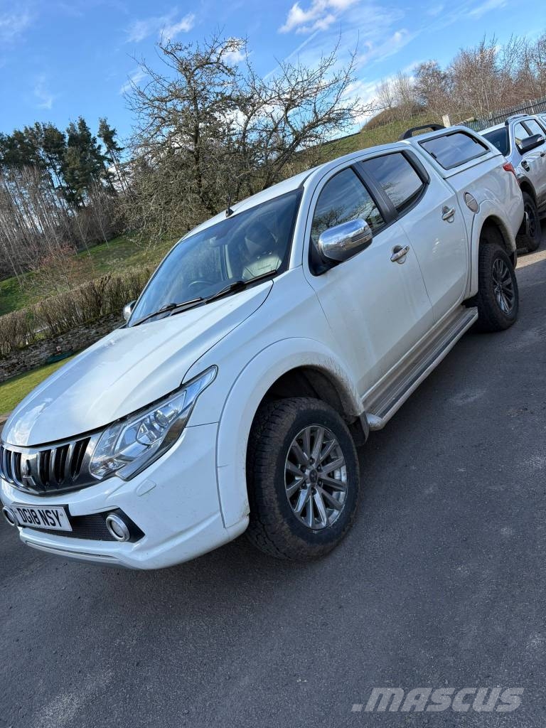 Mitsubishi L200 Barbarian Double-cab Pick Up Пикапи