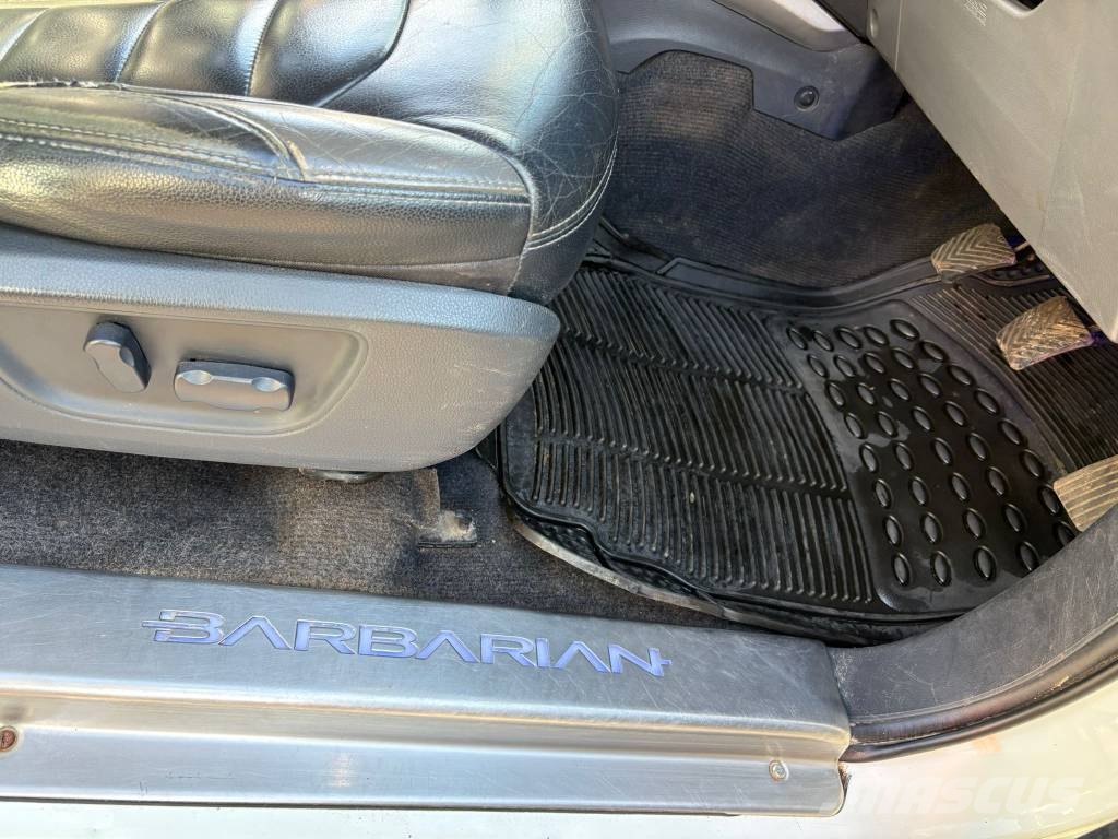 Mitsubishi L200 Barbarian Double-cab Pick Up Пикапи