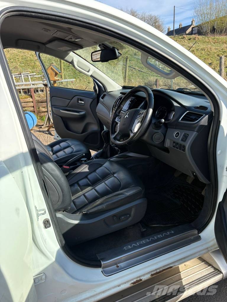 Mitsubishi L200 Barbarian Double-cab Pick Up Пикапи