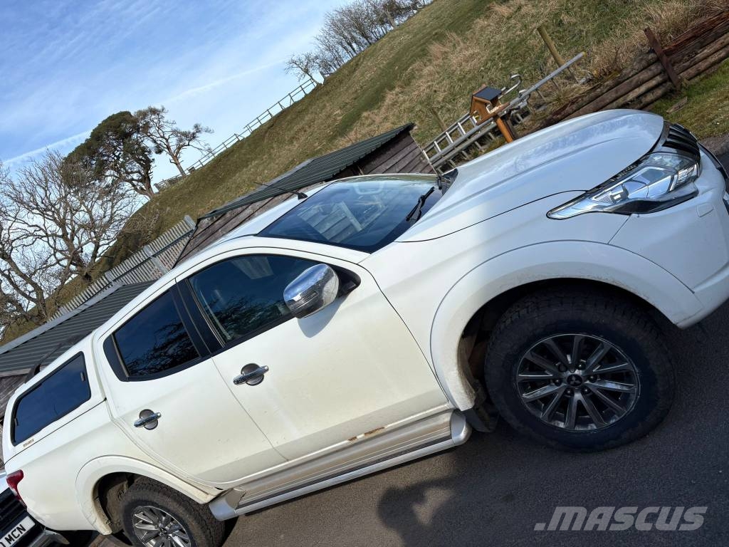 Mitsubishi L200 Barbarian Double-cab Pick Up Пикапи