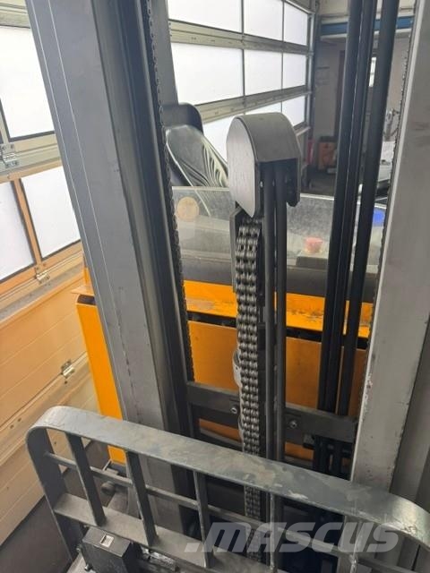 Jungheinrich ETV C16 Reach truck - depo içi istif araçları