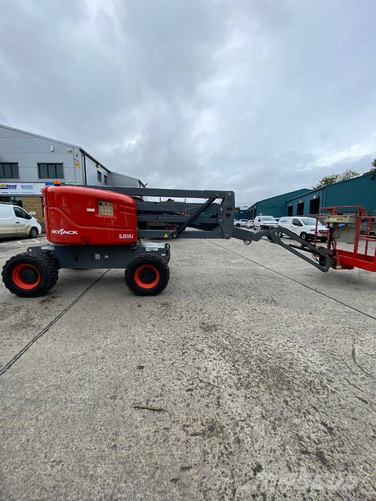 SkyJack SJ 51 AJ / Z45 Piattaforme a braccio articolato