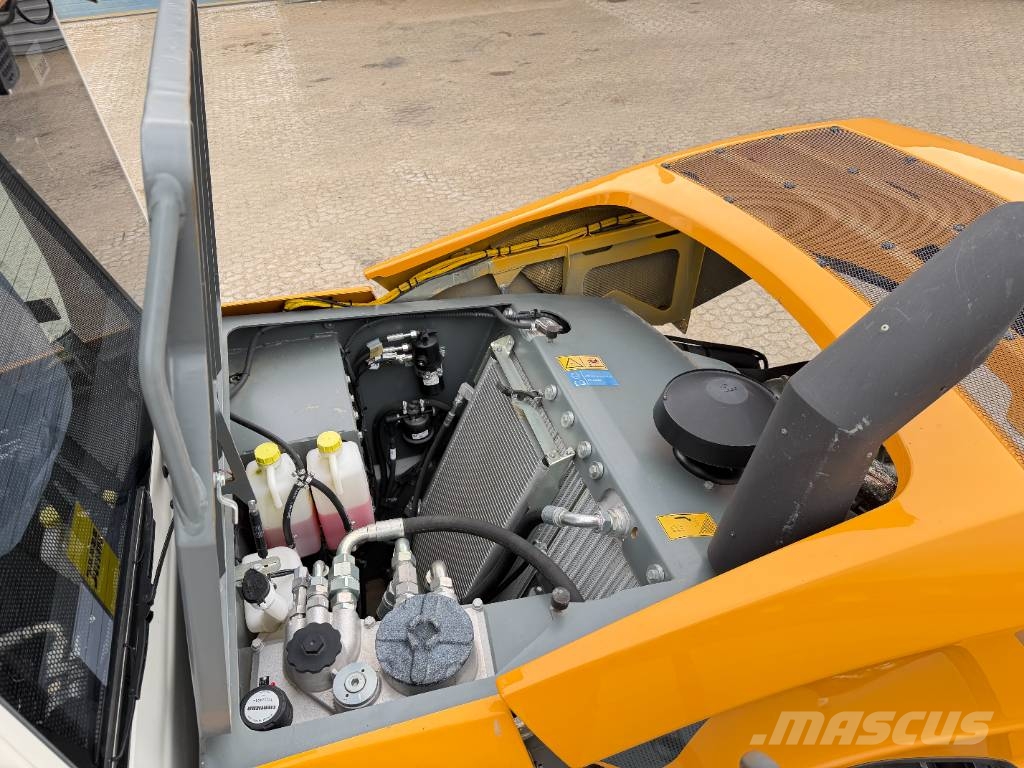 Liebherr L 538 Pale gommate