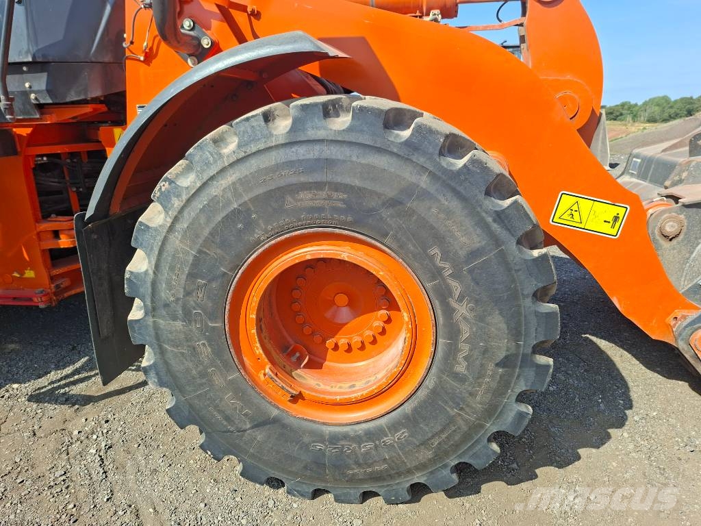 Hitachi ZW 250-6 Radlader