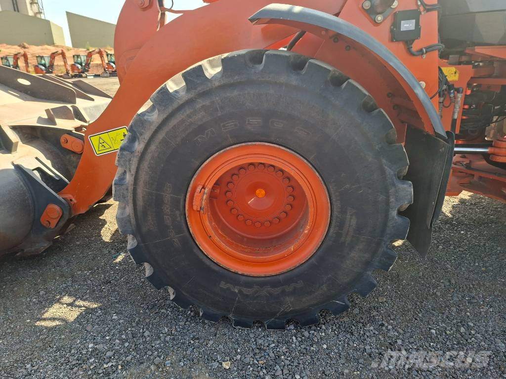 Hitachi ZW 250-6 Radlader