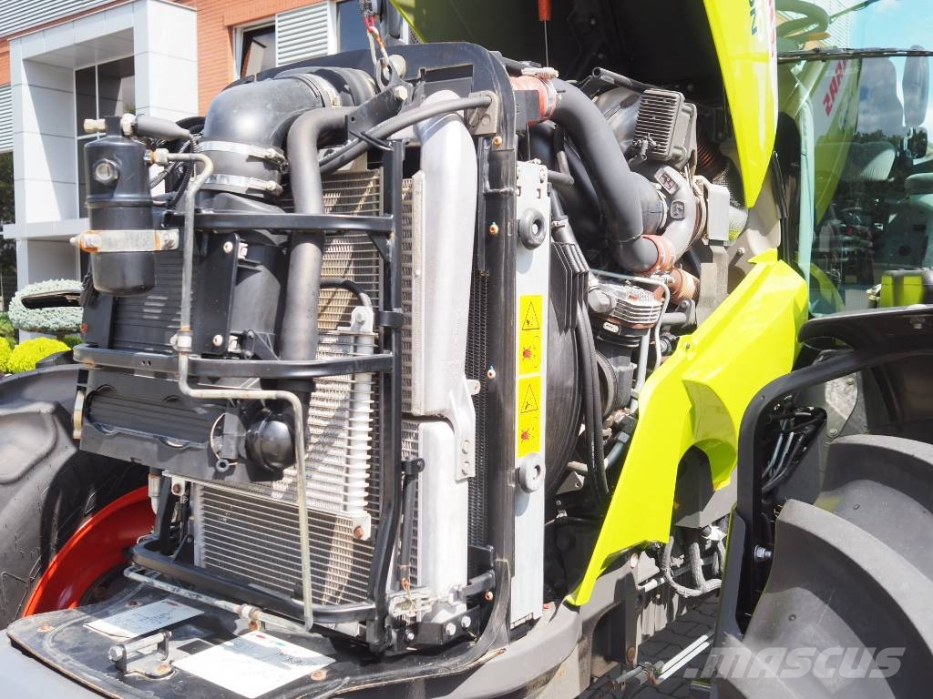 CLAAS Arion 610 CIS Tractoren