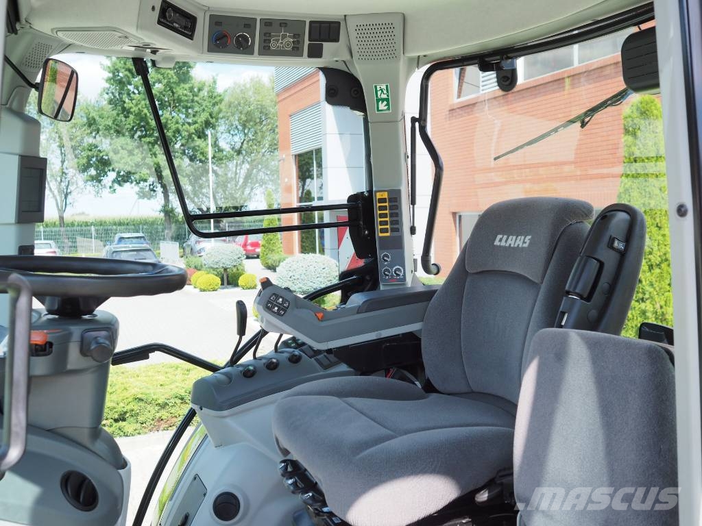 CLAAS Arion 610 CIS Tractoren