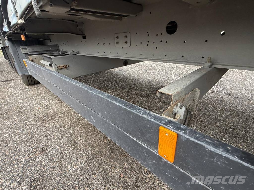 Schmitz Curtainsider Lifting 3104 Polprikolice s ponjavo