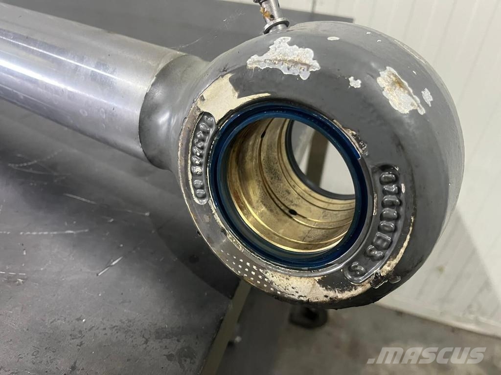 Liebherr stick cylinder 11680762 Hydraulikk