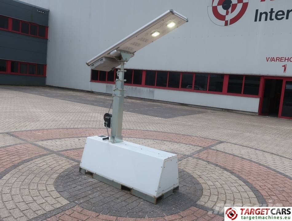 Trime X-Pole Tower Light 2x25W Led Solar Panel Osvetľovacie stožiare