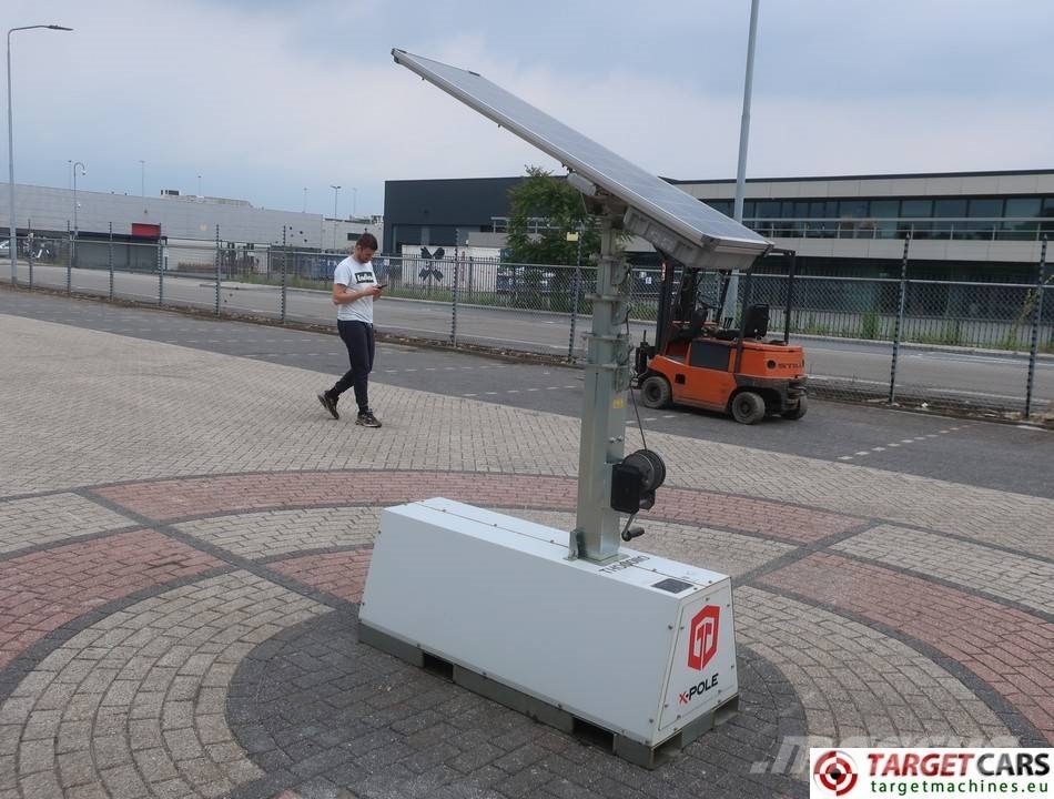 Trime X-Pole Tower Light 2x25W Led Solar Panel Osvetľovacie stožiare