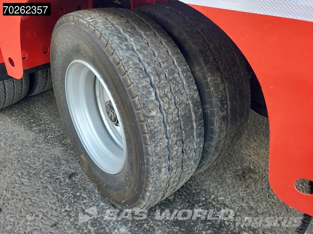 Vega Lowbed 2 axles NEW Hydr. Ramps. Lift+Steering Axle Semirremolques de carga baja