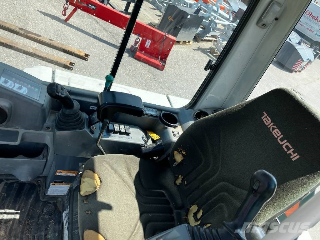 Takeuchi TB 235 CR حفارات صغيرة أقل من 7 طن (حفارات صغيرة)