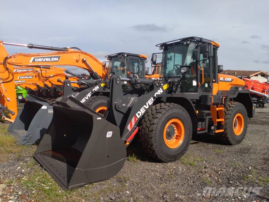 Develon DL 280-7 Iekrāvēji uz riteņiem