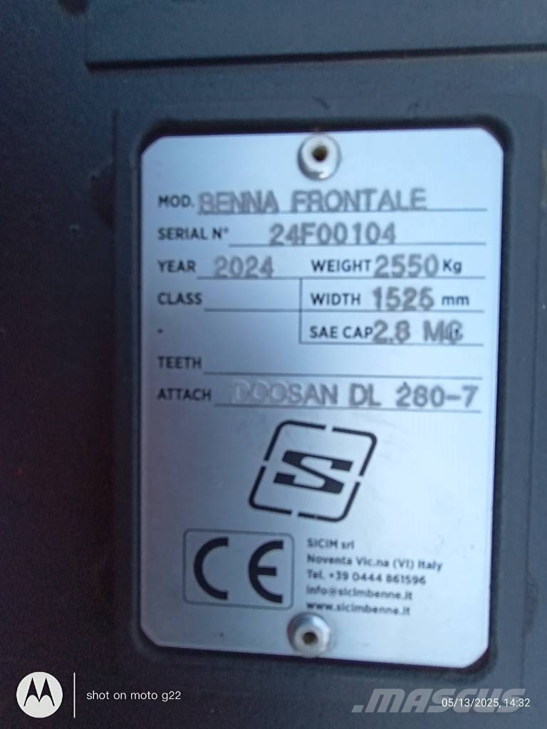 Develon DL 280-7 Iekrāvēji uz riteņiem