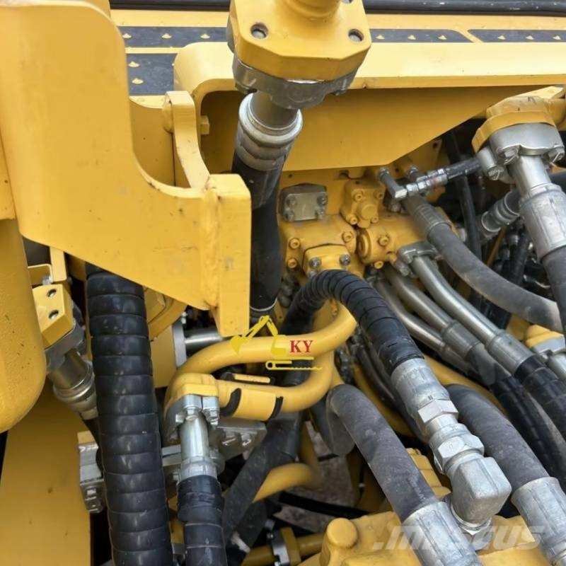 Komatsu PC 300-8 Εκσκαφείς με ερπύστριες