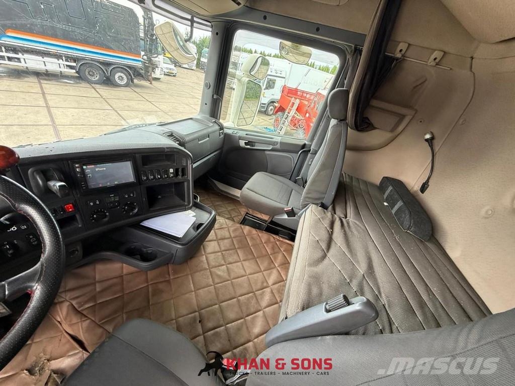 Scania R560 / V8/ Retarder / Topline / 6x2 / 10 Tires Tegljači