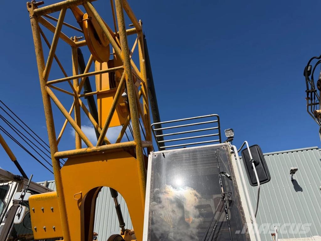 Liebherr HS832HD رافعات برجية