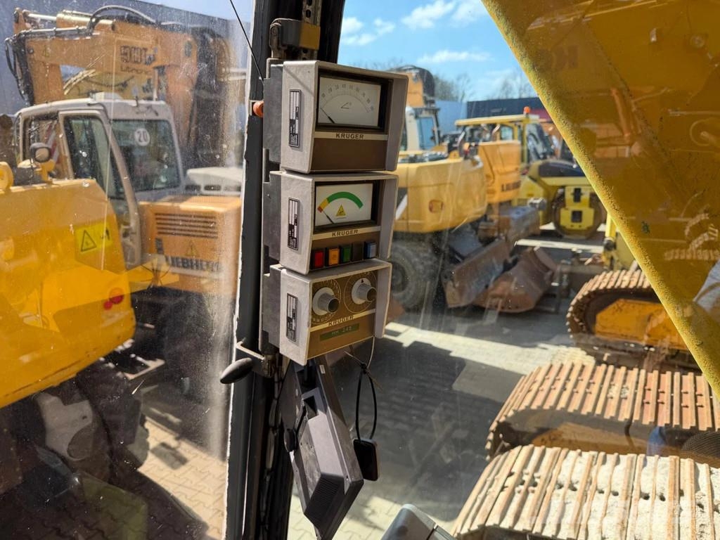 Liebherr HS832HD رافعات برجية
