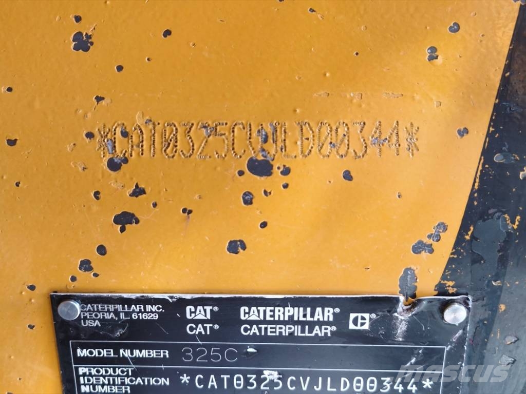CAT 325 CL LR حفارات زحافة