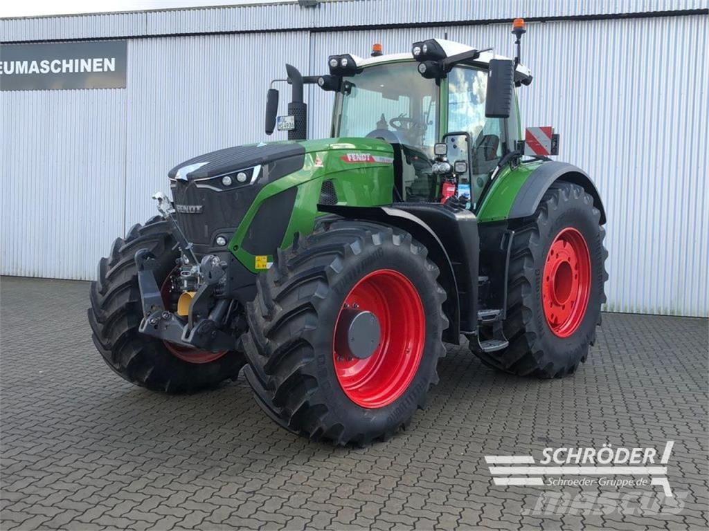 Fendt 936 VARIO GEN7 PROFI PLUS Tractors