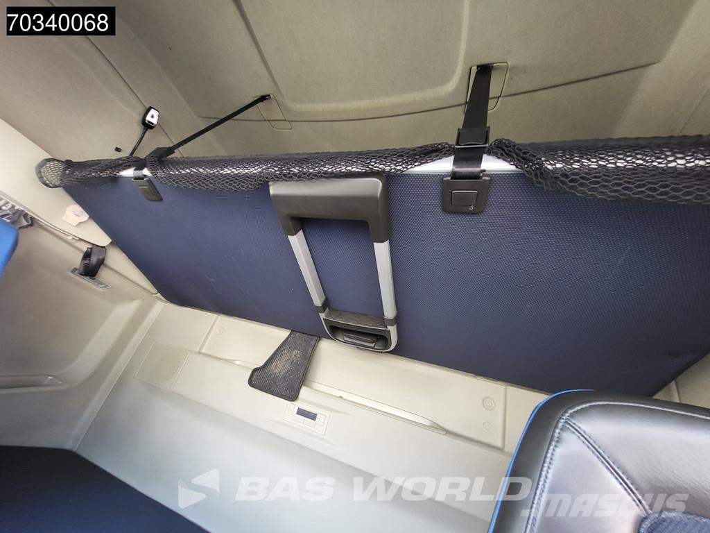 Volvo FH 460 6X2 LNG Engine Curtainsider Sliding roof I- Priekabos su tentu