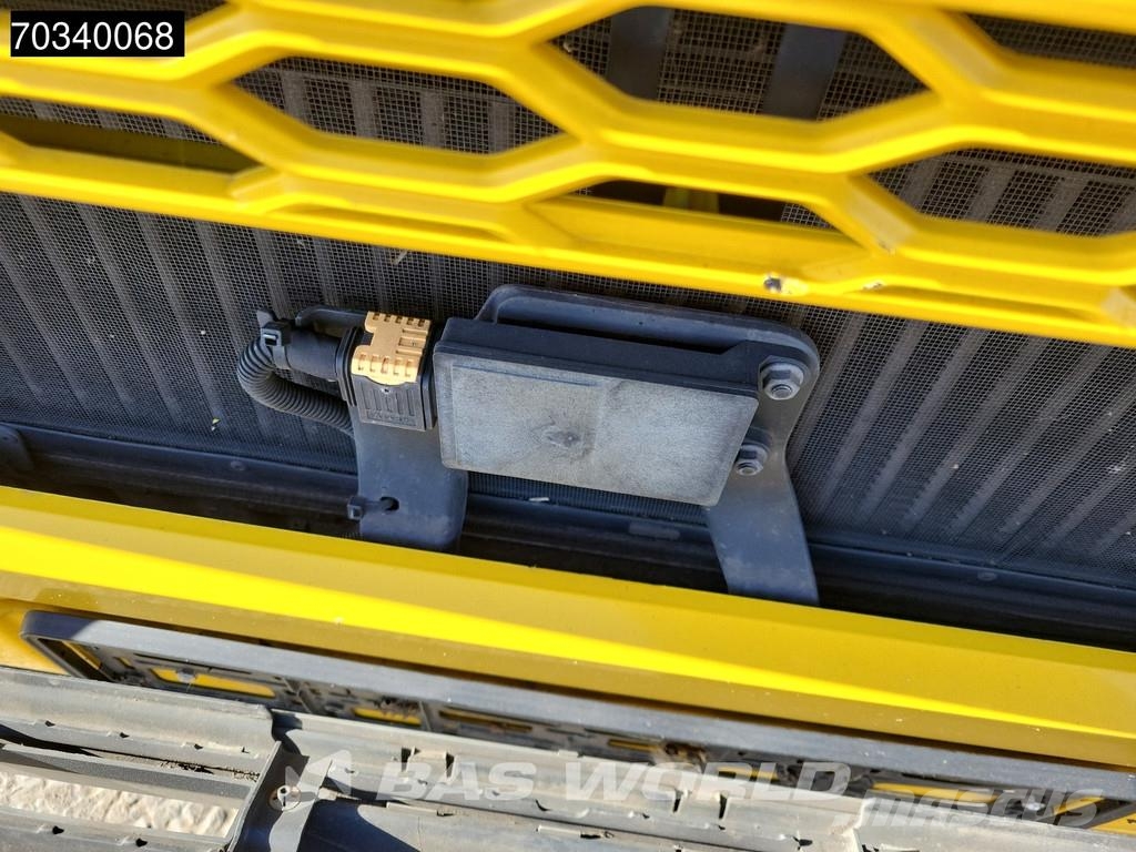 Volvo FH 460 6X2 LNG Engine Curtainsider Sliding roof I- Priekabos su tentu