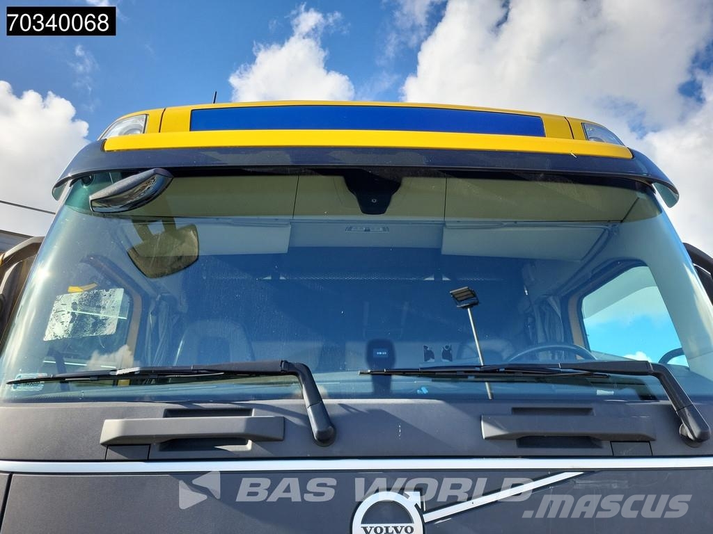 Volvo FH 460 6X2 LNG Engine Curtainsider Sliding roof I- Priekabos su tentu