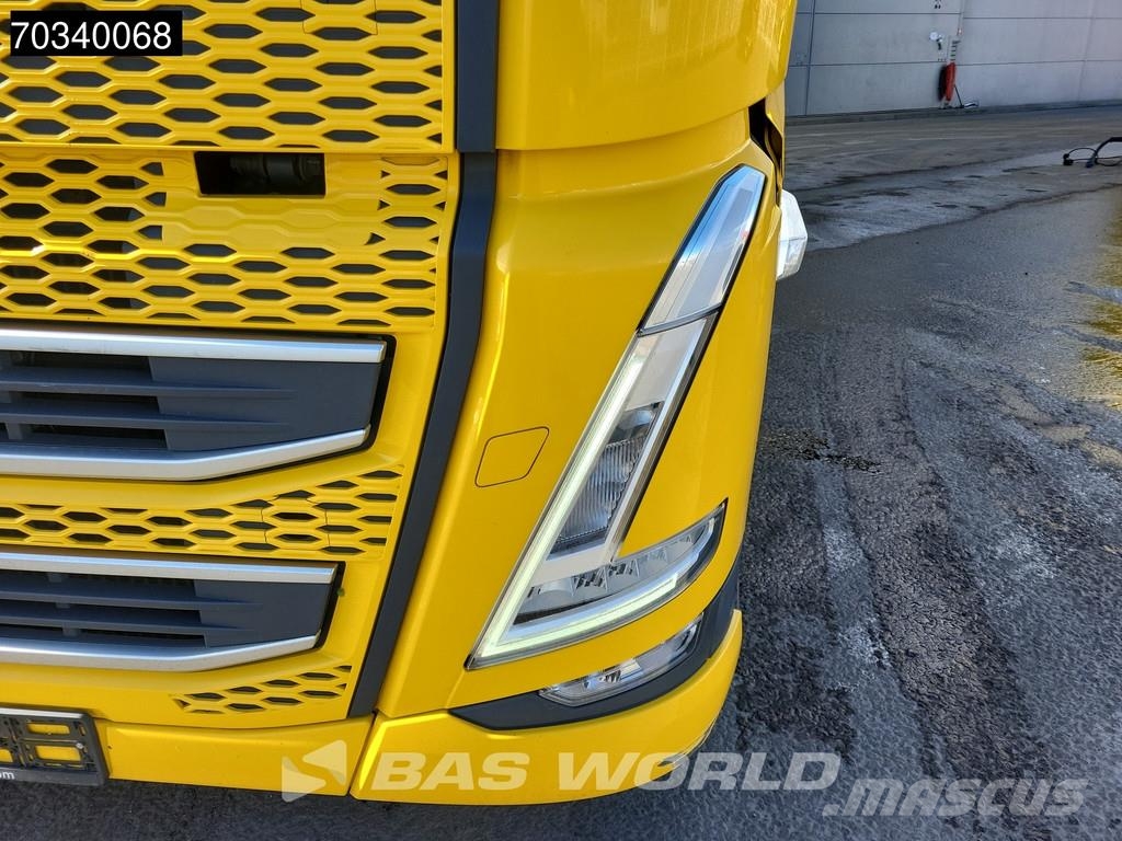 Volvo FH 460 6X2 LNG Engine Curtainsider Sliding roof I- Priekabos su tentu