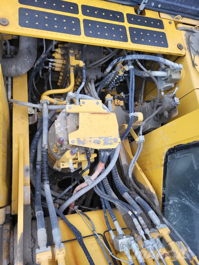 Komatsu HB365LC-3 Excavadoras sobre orugas