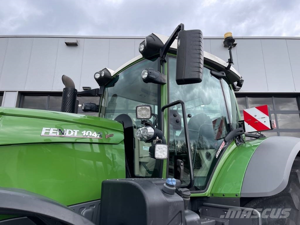 Fendt 1042 Profi Plus 588 hours! Traktoren