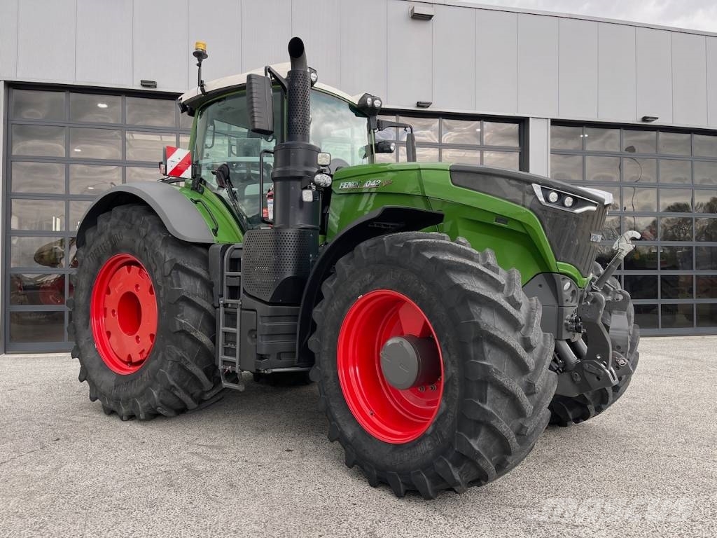 Fendt 1042 Profi Plus 588 hours! Traktoren