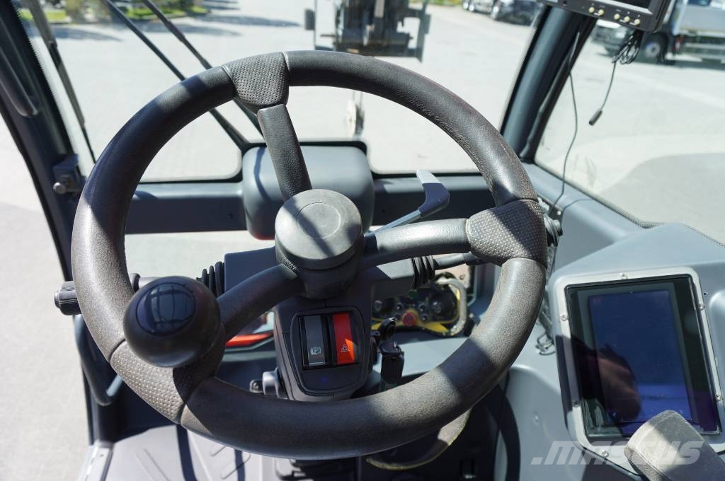 Magni RTH 5.26 telescopic loader / Range 26 m / cap 5 t Teleskopiskie riteņu iekrāvēji