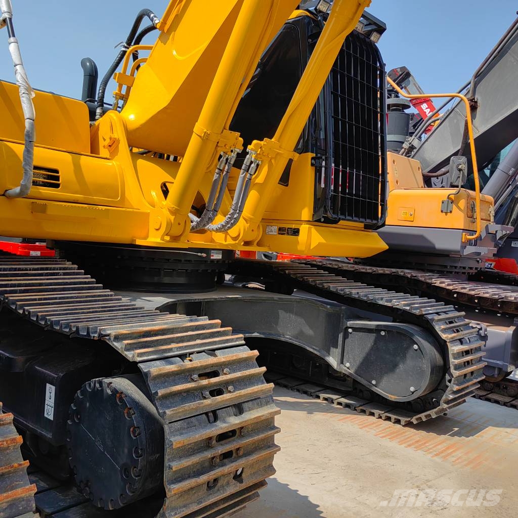 Komatsu PC 360 LC حفارات زحافة