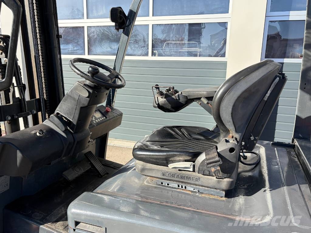 Toyota 8FBMKT25 - 2500kg 6000mm Triplex Elektrostapler Električni viličarji