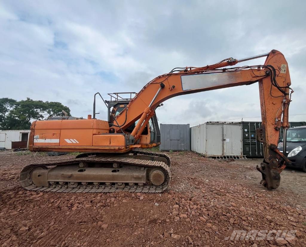Doosan DX 225 LC Pelle sur chenilles