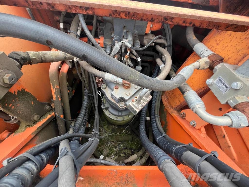 Doosan DX 225 LC Pelle sur chenilles