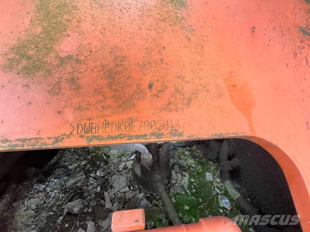 Doosan DX 225 LC Pelle sur chenilles