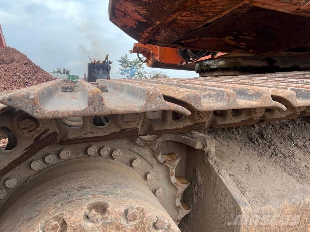 Doosan DX 225 LC Pelle sur chenilles