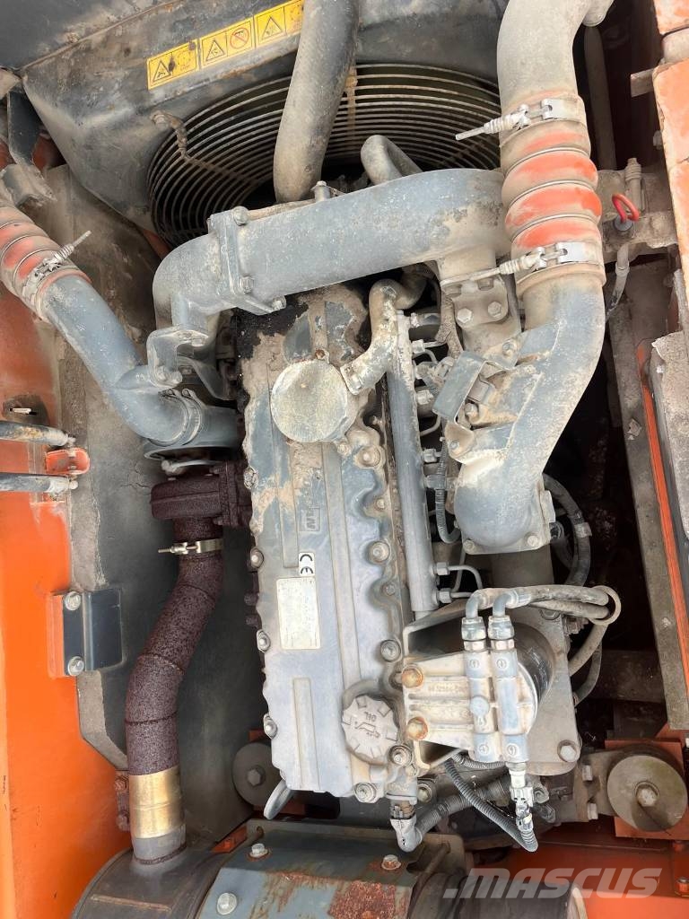 Doosan DX 225 LC Pelle sur chenilles