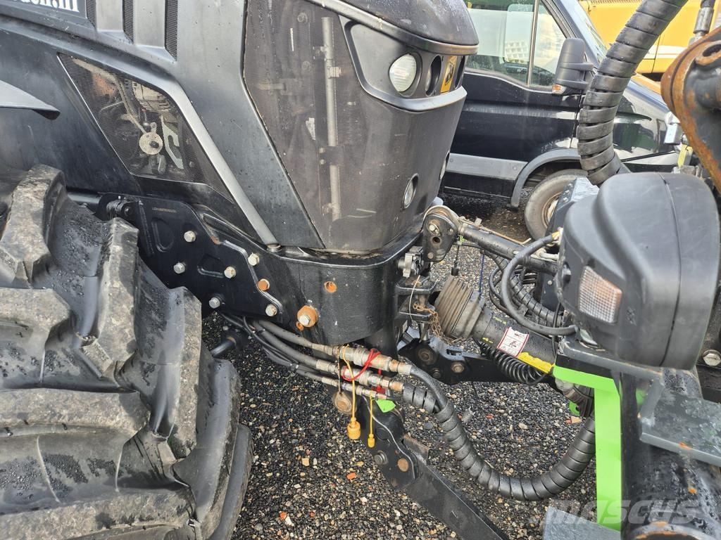 JCB Fastrac 4220 met container Traktorer