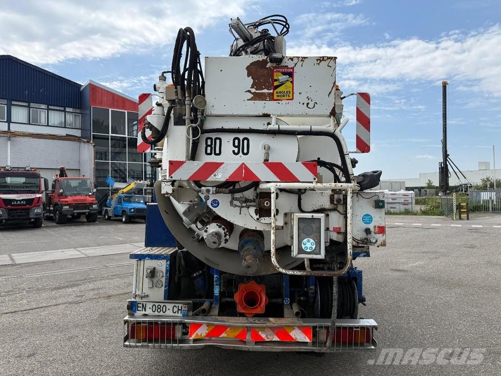 Renault 370 6x4 Vacuum tank 12,000 liters, MANUEL GEARBOX, Kolkenzuigers