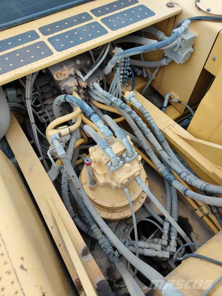 Komatsu PC 360-8MO Paletli ekskavatörler
