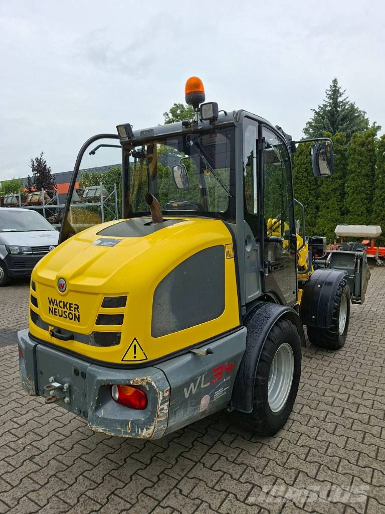 Wacker Neuson WL 34 لوادر بعجل