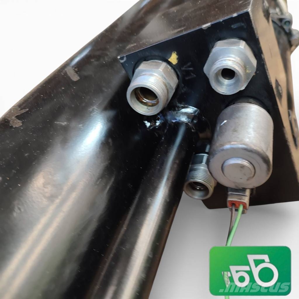 Manitou MLT 625 Arm lift main cylinder Σασί - πλαίσιο