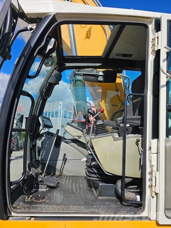 Liebherr R926LC Longreach Bageri dugog dosega