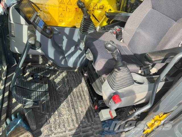 Komatsu HB 365 LC-3 Hybrid Bagri goseničarji
